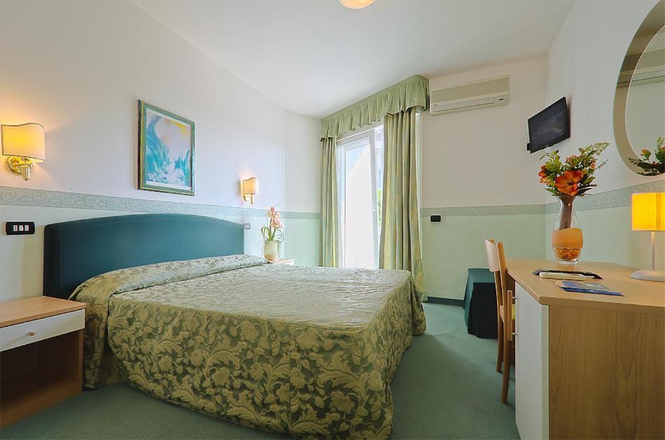 Hotel Carlton