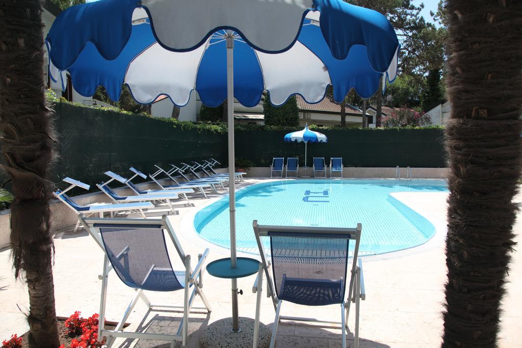 Carlton Hotel 3*