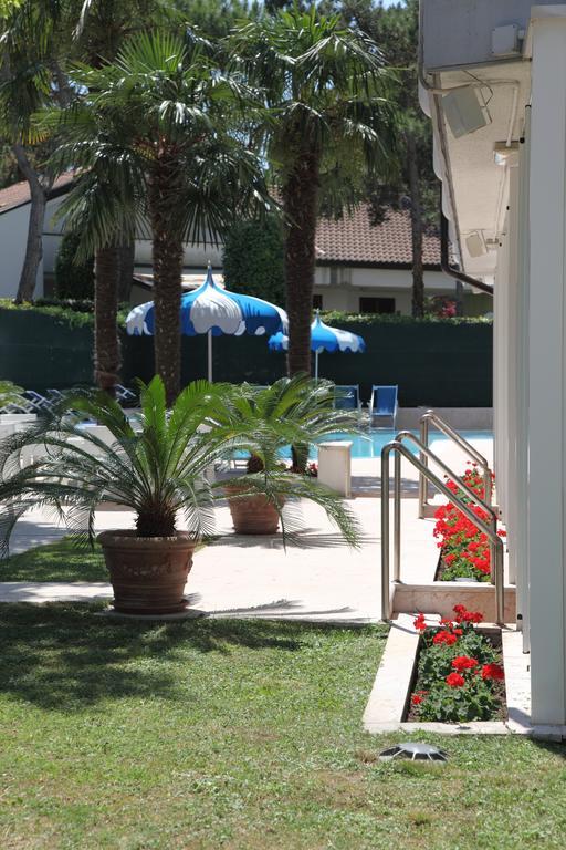Carlton Hotel 3*
