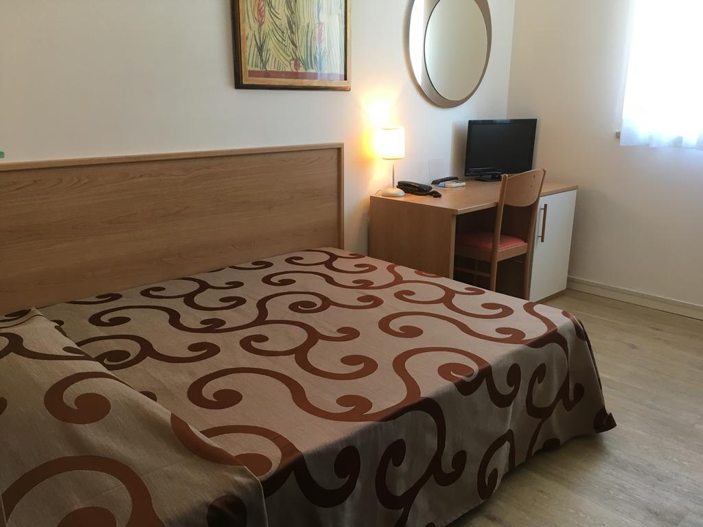 Carlton Hotel 3*
